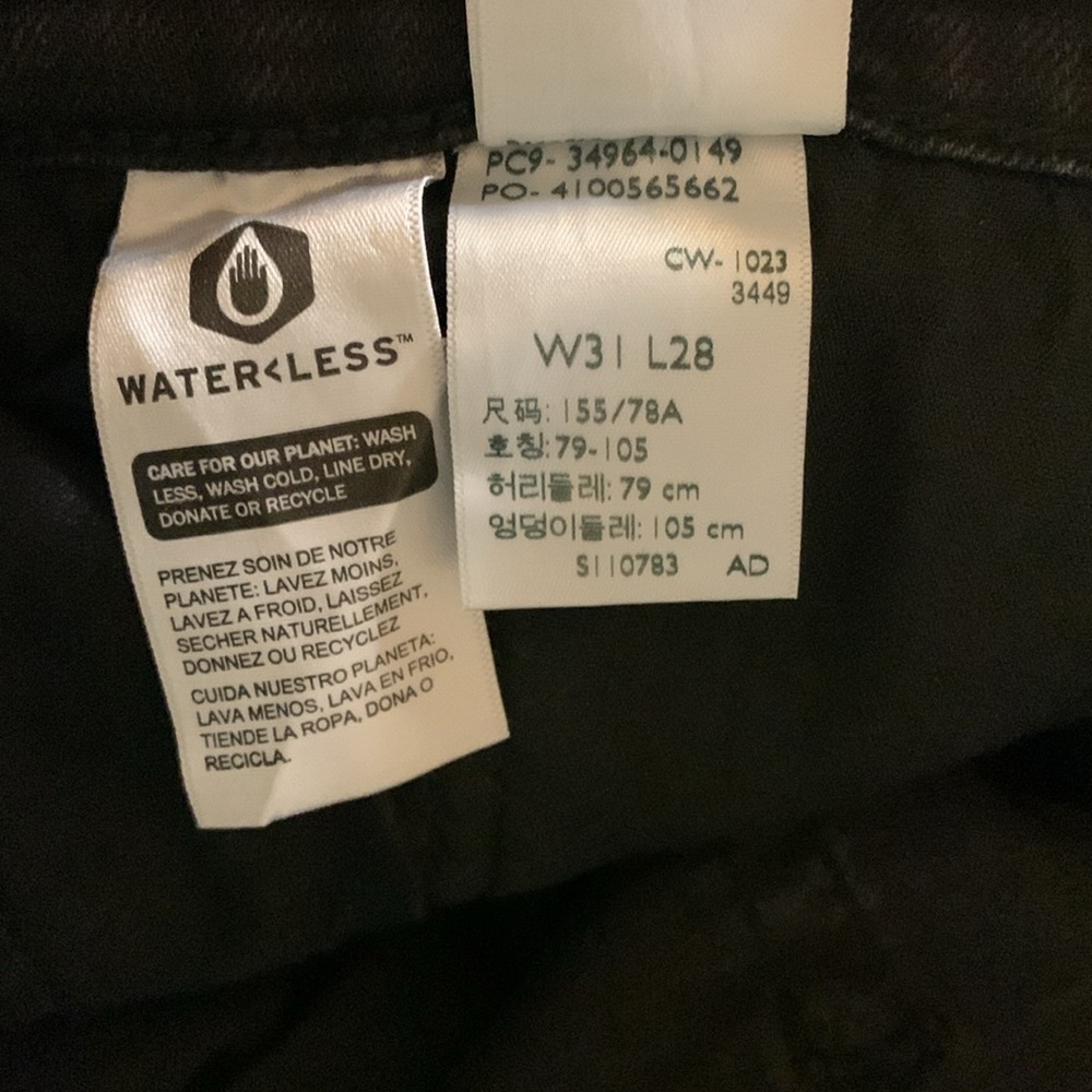 Levi's Black Straight Leg Women's Jeans - Picture 13 of 13